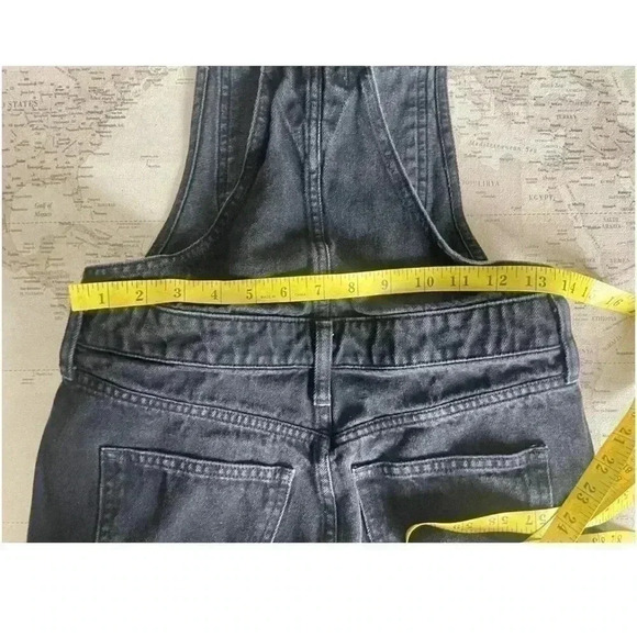 Madewell XXS Black Denim Overall Shorts Shipped via USPS - Picture 7 of 7